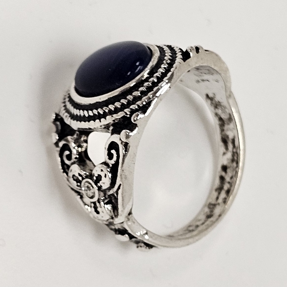 Lucky Brand Silver Ring with Deep Blue Stone - Picture 4 of 6